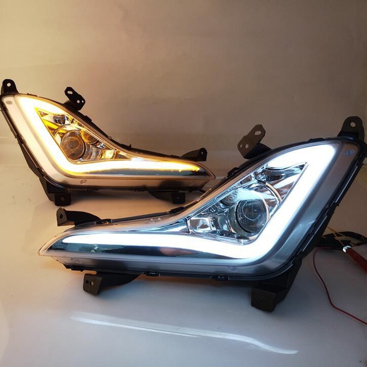 Adecuado para 14-15 años Hyundai Elantra Luz de marcha diurna luz antiniebla delantera modificada LED Elantra Luz de parachoques delantero