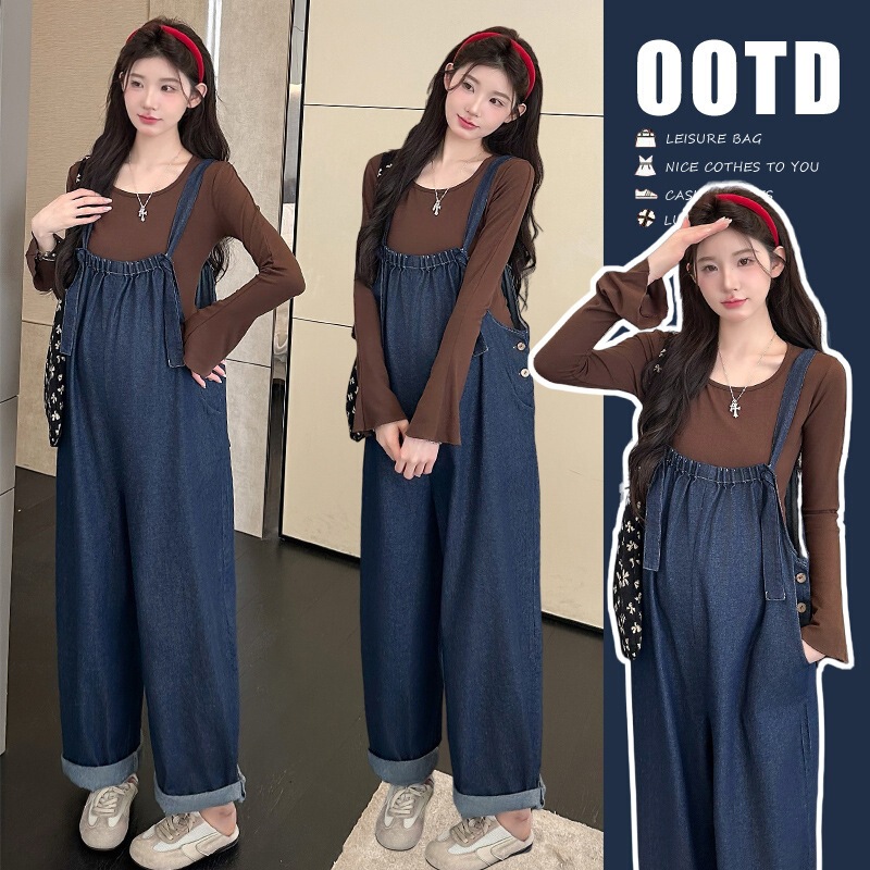 Maternity wear for autumn, casual new style for trendy moms, simple plus-size denim overalls with cotton bell-sleeve top, two-piece set Maternity wear for autumn, casual new style for trendy moms, simple plus-size denim overalls with cotton bell-sleeve top, two-piece set