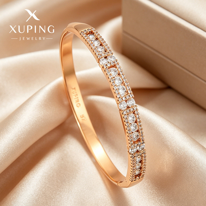 Xuping gemas artificiales simple pulsera retro Europa y América transfronteriza aleación de cobre chapado 18k joyas de lujo ligeras