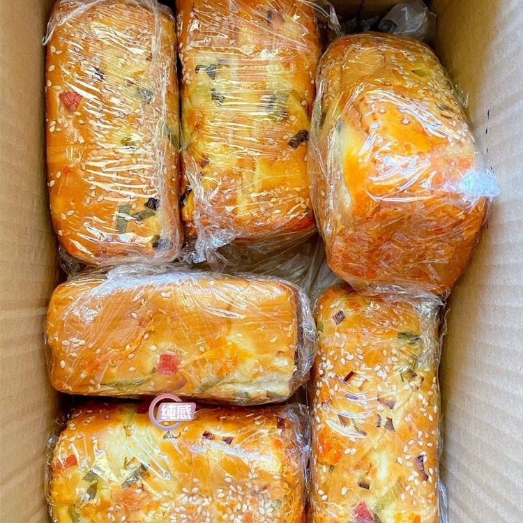 Сырная свинина рано восемь человек с соусом зеленый лук сэндвич завтрак офисные работники ролл завтрак мягкий хлеб