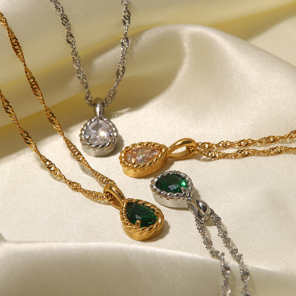 Elegant Water Droplets Stainless Steel Titanium Steel Gold Plated Zircon Pendant Necklace