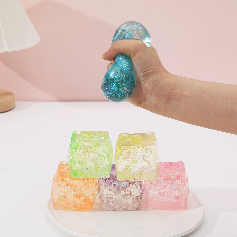 Антистресс игрушка «ледяной куб» с блёстками и медовым вкусом