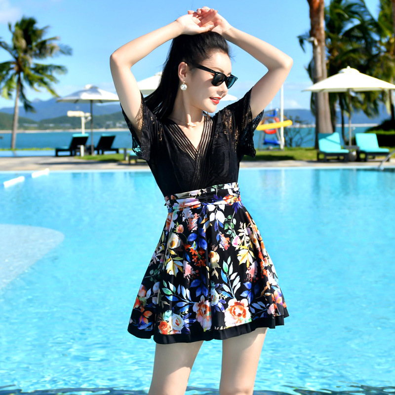 Large Size Swimsuit Women's Chubby Girl Belly Covering Slimming Middle-aged and Elderly Mother's New Skirt One-piece Hot Spring Conservative Swimsuit Large Size Swimsuit Women's Chubby Girl Belly Covering Slimming Middle-aged and Elderly Mother's New Skirt One-piece Hot Spring Conservative Swimsuit