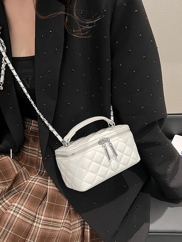 Bolso de mano de alta sensación para mujeres 2026 nuevo nicho bolso de caja de lujo ligero cadena de diamante bolso de hombro image 3