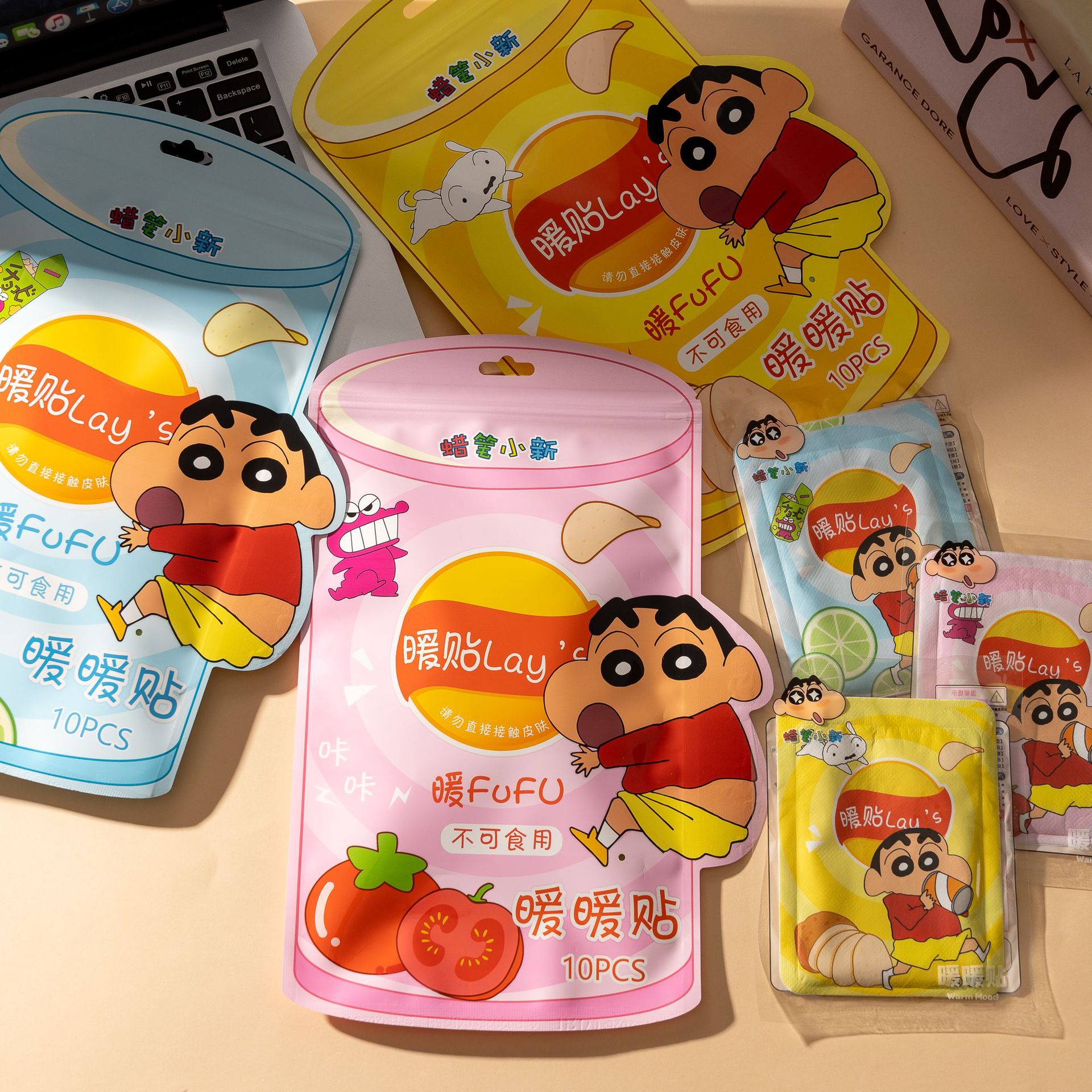 El interior de XiaoXin No. 4 se envía al azar.