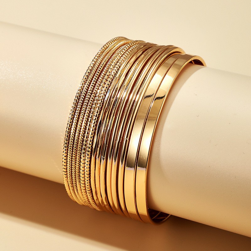 Fashion Stacking Gold And Silver Glossy Geometric Animal Snake Open Bracelet display picture 4