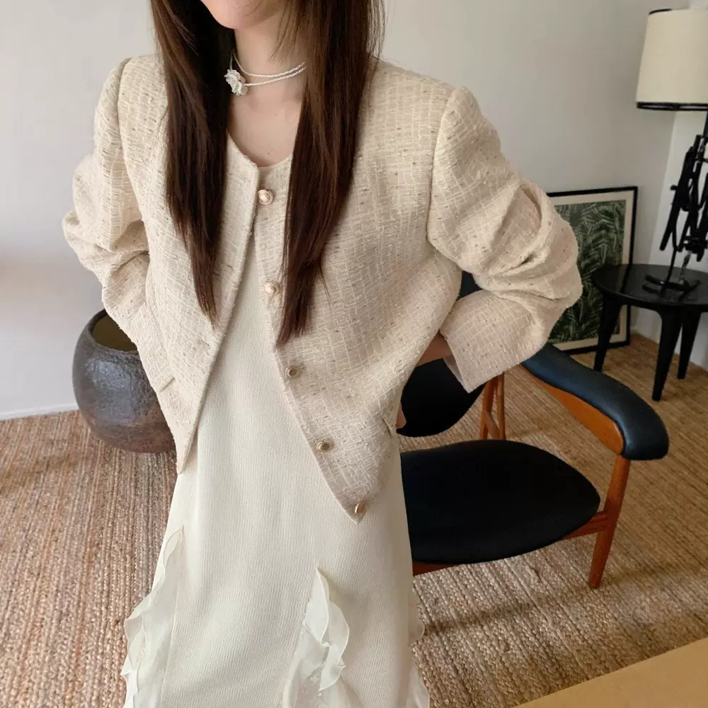 DIGM | 2025秋季法式小香风名媛肌理感提花圆领短外套女A30005