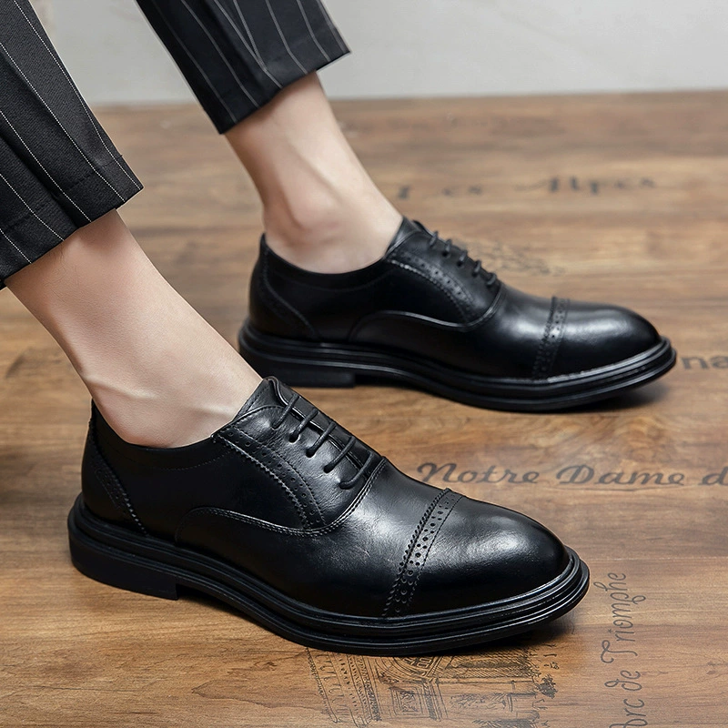 Мужская обувь с резьбой и броги 2022 Весна и осень Новая британская Молодежная остроконечная толстая подошва увеличенная черная официальная обувь для мужчин