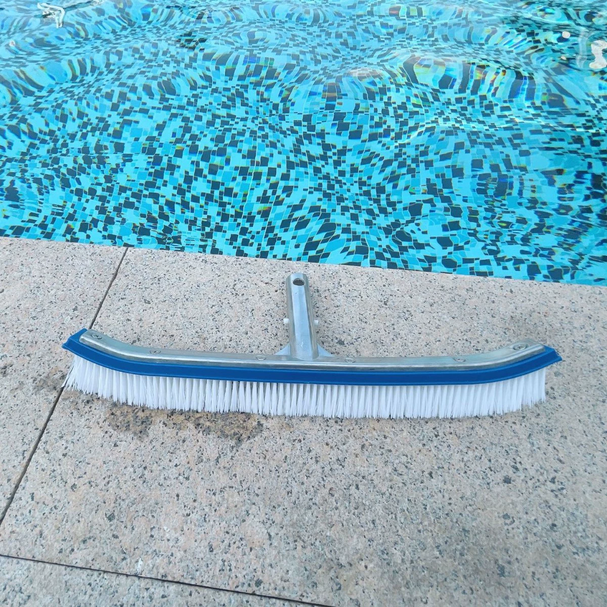 Трансграничная Горячая продажа большой поставки чистящих средств для бассейна/18-дюймовый бассейн с алюминиевым краем резиновая щетка для чистки