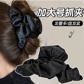 耳环;项链;手链