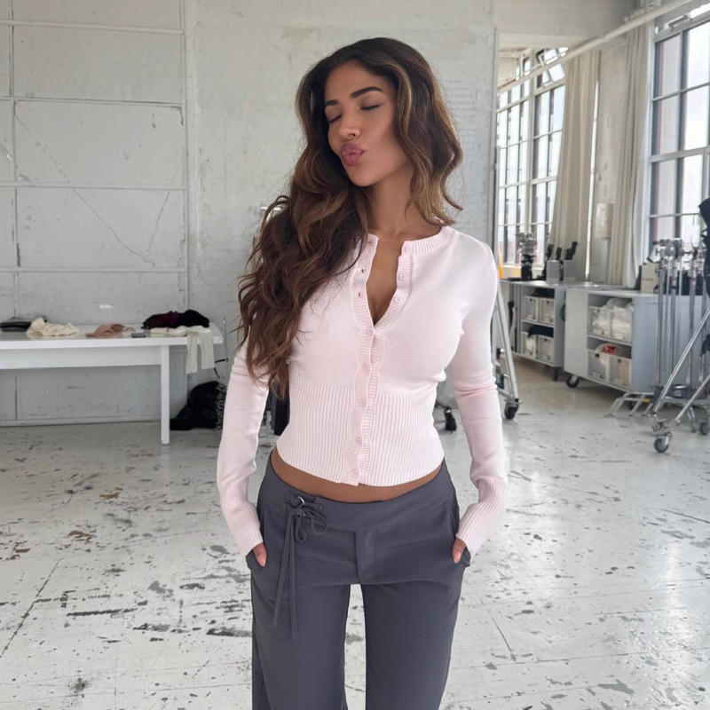 Cross-Border Knitted Long-Sleeved Cardigan European and American 2025 Autumn and Winter New Slim Knitted Bottoming Sweater Cardigan for Women Cross-Border Knitted Long-Sleeved Cardigan European and American 2025 Autumn and Winter New Slim Knitted Bottoming Sweater Cardigan for Women