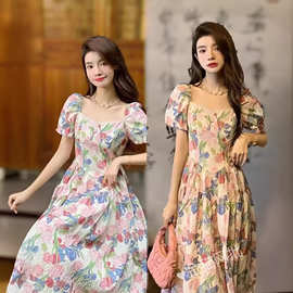 2026法式复古油画风碎花连衣裙女夏胖mm收腰显瘦气质方口领长裙子
