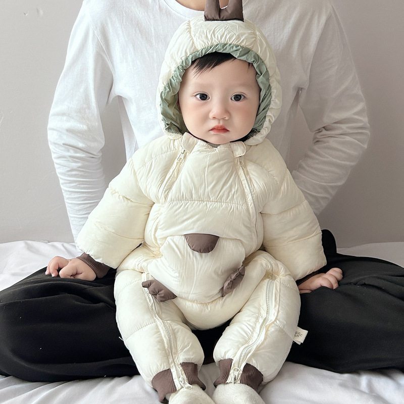 Ropa de invierno para bebés de un mes pequeño, ropa de invierno para bebés con algodón engrosado, ropa de camiseta para bebés lindos y cálidos, ropa de trepa