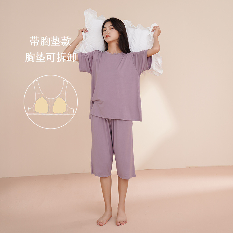 9802 가슴 패드가있는 보라색 반팔 자른 바지