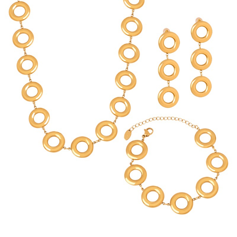 Moda de cercanías personalidad simple todo fósforo elegante joyería geométrica anillo costura diseño titanio acero chapado en oro joyería traje