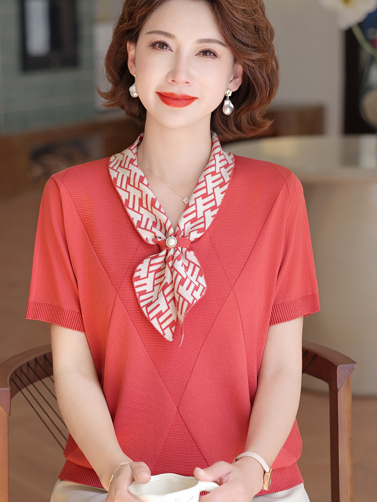 2026年新作ママ向け夏服、アイスシルク半袖Tシャツ、おしゃれな中高年女性向け夏用薄手ニットトップスセット