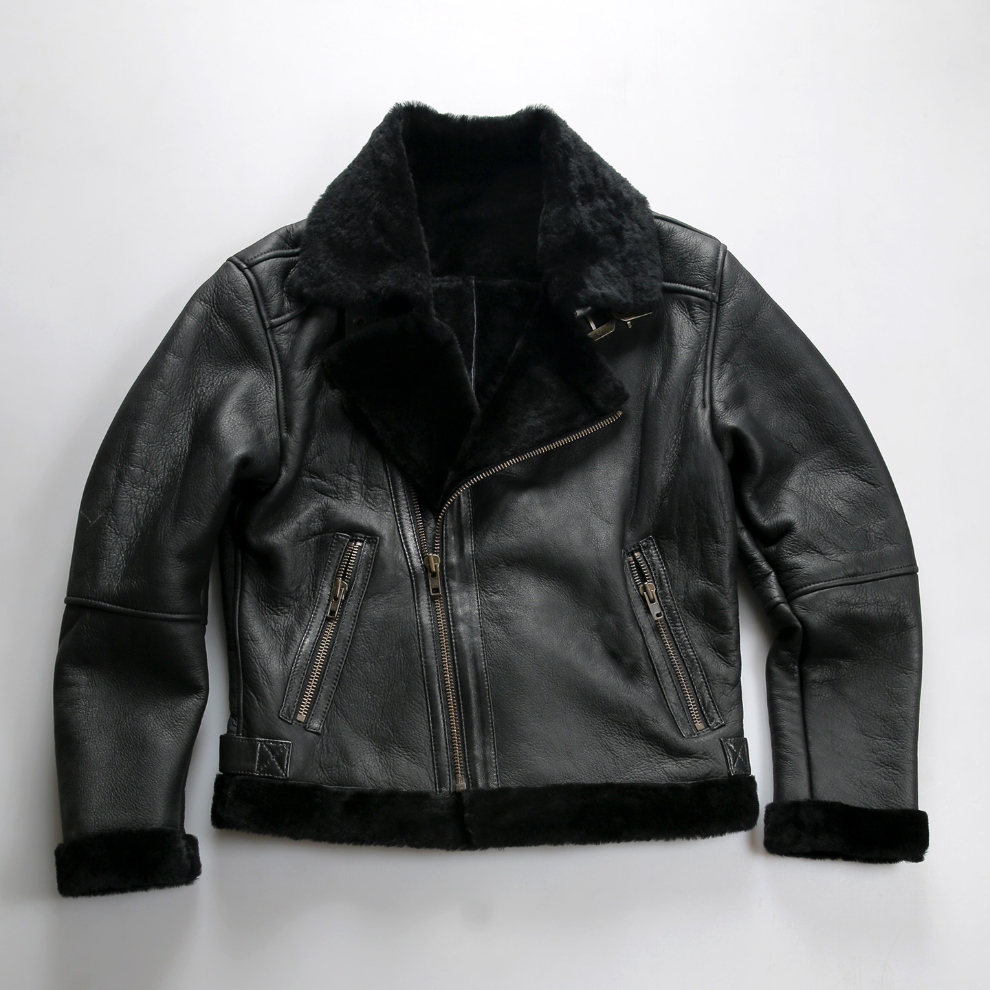 American-Style B3 Bomber Jacket Made of Sheepskin with Large Lapel and Diagonal Zipper