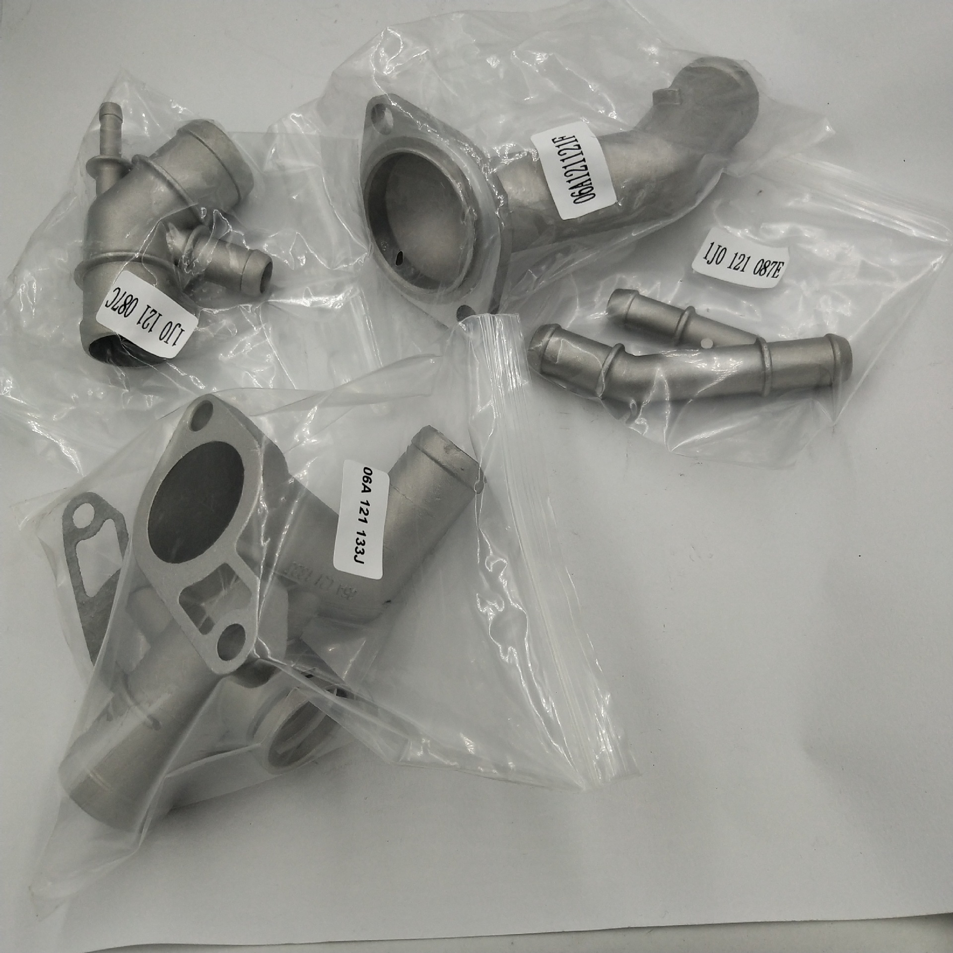 ����ˮͨˮ�� ������ˮ��1J0121087C 1J0121087E 06A121133J