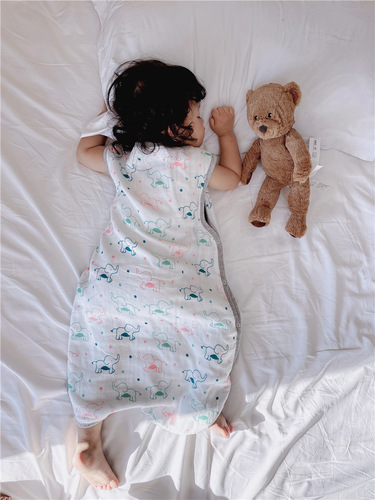 Homemade eight-layer bamboo cotton gauze baby sleeping bag, children's anti-kick quilt, vest style sleeping bag, super soft