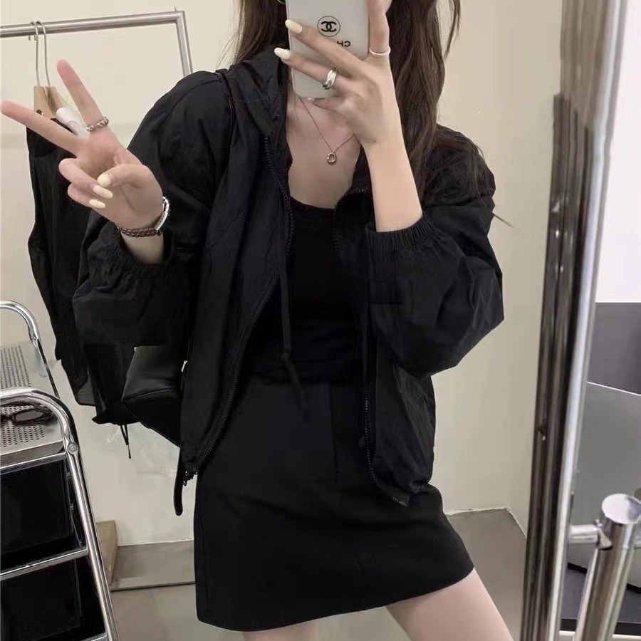 新しいショートフード付き日焼け止めジャケット女性の夏の日焼け止めスポーツジャケット 2024 カジュアル日焼け止めジャケットトレンディな