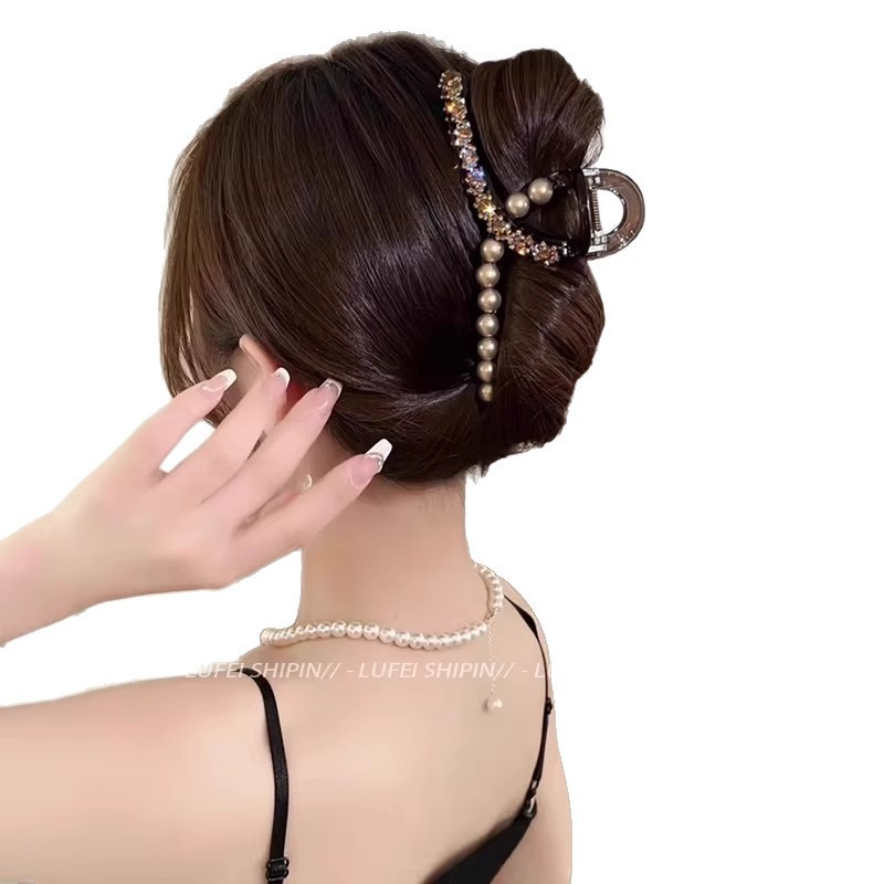 ハイエンド 2025 新しいスタイルの女性のヘアクリップ女性の後頭部大型レトロな秋と冬のサメクリップ気質帽子|undefined