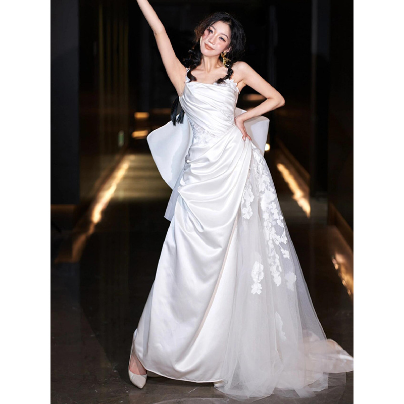 2026 nuevo vestido de boda de satén de estilo francés, vestido de novia de encaje, vestido de bienvenida de cola de la serie de Satsumi