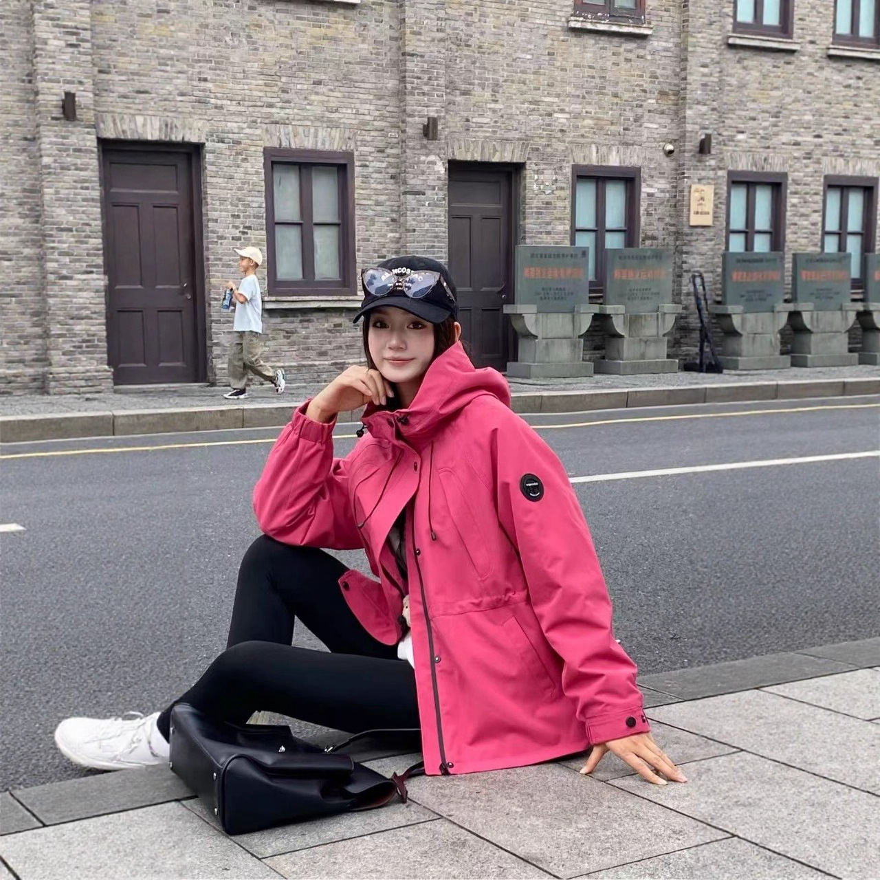 巧诗妙卓依缘连帽羽绒服外套25829