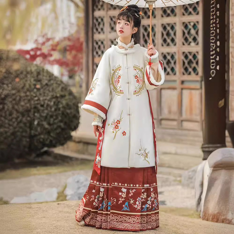 Original Ming Style Hanfu Women's Ancient Costume New Style Chinese Element Pair Spring Improved Chinese Style National Style New Year's Horse Face Skirt Original Ming Style Hanfu Women's Ancient Costume New Style Chinese Element Pair Spring Improved Chinese Style National Style New Year's Horse Face Skirt
