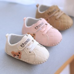 春秋の金の0-1歳の男の子の靴の柔らかい底の学歩の靴の6 ~ 9ヶ月の赤ちゃんの王女の靴の女性の子供の靴
