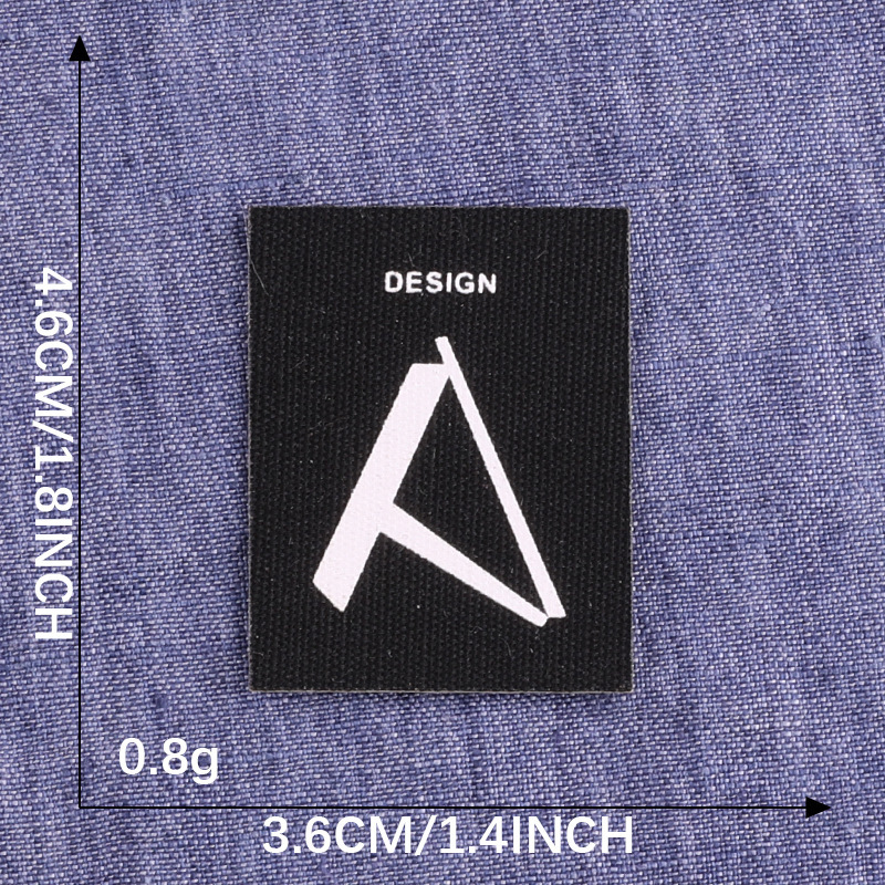 オリジナルの自己貼り付け刺繍は皮衣ダウンジャケットのパッチを貼り付けて穴を開けてアルファベットのプリントバッジの補助材料を補修します。|undefined