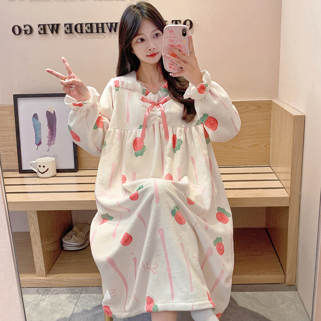 Pijama de franela de invierno, vestido de rodilla de mujer, vestido de pijama de dibujos animados simple y cálido, vestido de pijama casero dulce