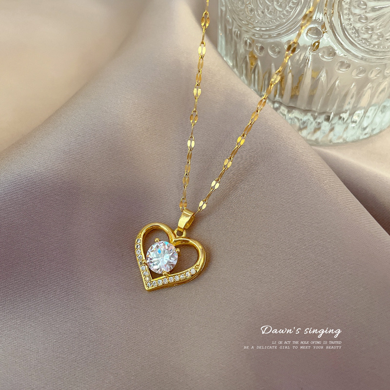 Collier chaîne cœur en acier titane cadeau minimaliste femme_voghion.com