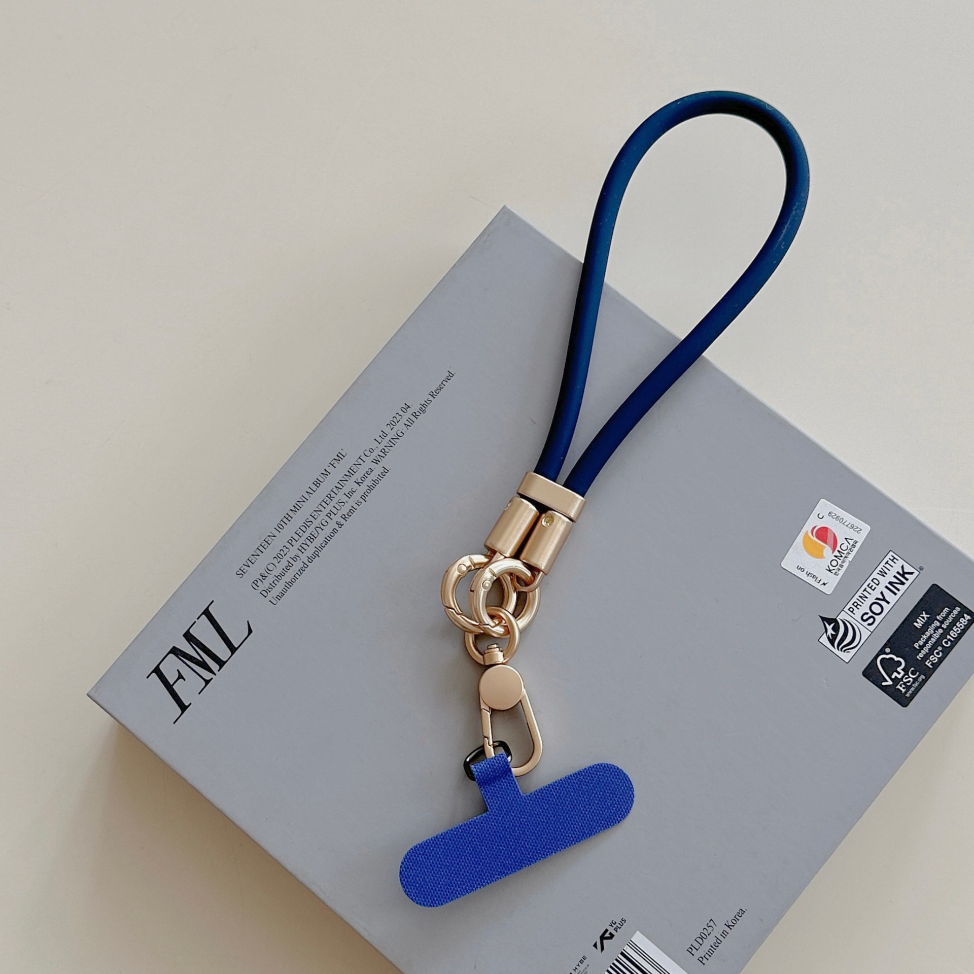 Silicone líquido de color sólido caso de teléfono móvil cuerdas móviles para mujeres pulsera anti-perdida ajustable de alto nivel cuerdas móviles para mujeres