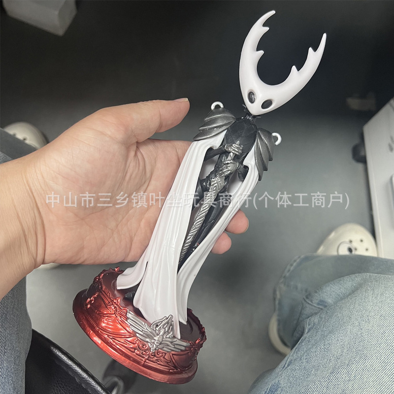Popular Cross-Border New Product Hollow Knight King Doll Doll Hand Figure Bookshelf Chassis Ornament Toy Gift Wholesale