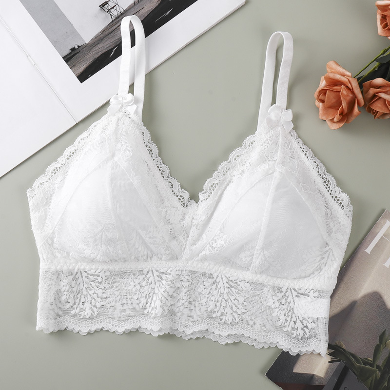 2025 otoño de encaje francés cuello en V hermoso cinturón de espalda ropa interior en una taza de comodidad con base para el pecho de la mujer