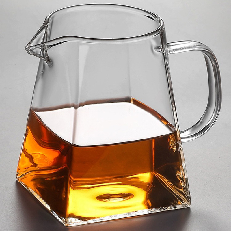 hermosa atmósfera espesa cuadrangular taza de justicia casera taza de vidrio transparente taza de té kung fu taza de té té té sentido de alto nivel