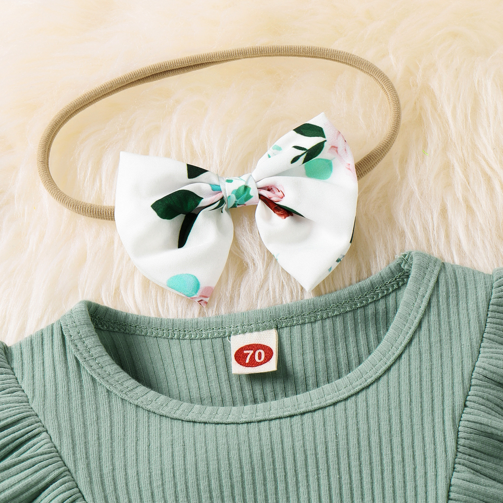 200g Weight Stretchy Elasticity Baby(0-2Years) Age Group Regular Fit Fit Type Plaid, Flower, Bow Knot Pattern Winter, Autumn Season Baby Girl'S Gender Cotton, Polyester Fabric Patchwork Design Fashion Style Fashion Plaid Flower Bow Knot Patchwork Cotton Polyester Baby Rompers 15