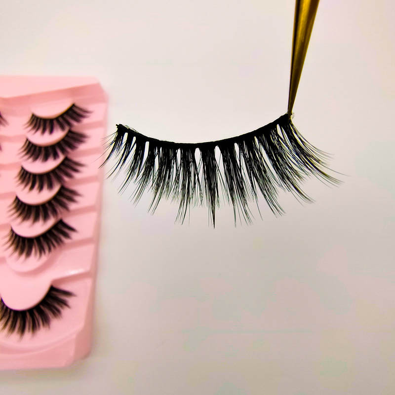 Natural thick eyelashes 7 pairs of hard stem three-dimensional curling false eyelashes Japan and South Korea whole one-piece upper eyelashes