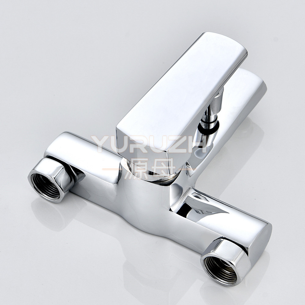 Shower mixing valve, shower head, bath set, bathroom, bathtub, water heater three-in-one, cold and hot constant temperature Application Scenario