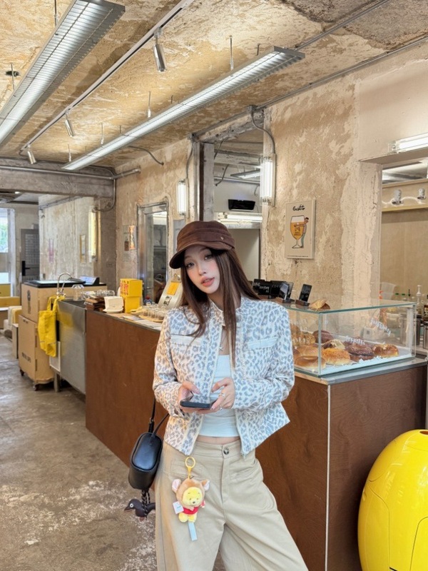 '豹纹限定'小众做旧定染豹纹印花立领外套女秋|undefined