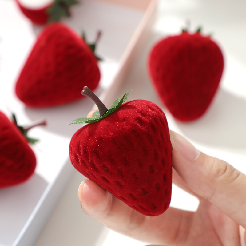 Strawberry ring box flocking simulation sweet cute bow mini personality proposal adjustable jewelry box wholesale