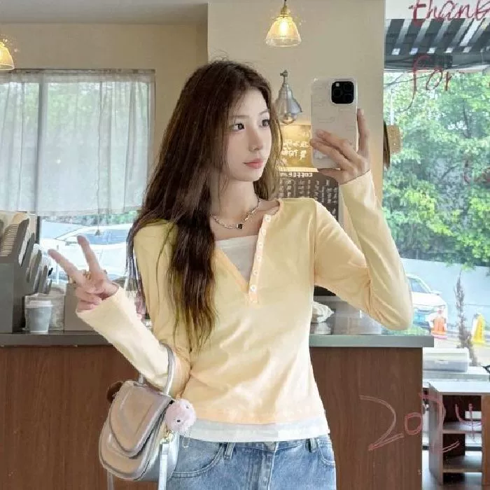 Трансграничный дизайн чувство шикарный поддельные две футболки с длинными рукавами женская весна и осень новый чистый стиль тонкая топы in