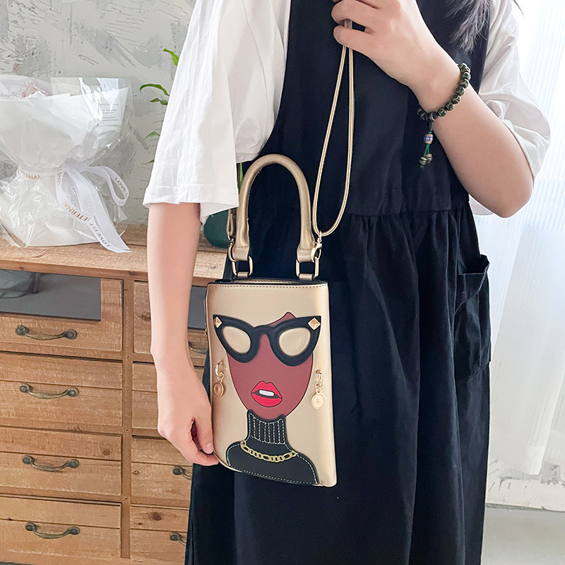 345g Weight Cotton Lining Material Sewing Thread Fashion Element Zipper Closure Type Single Shoulder Strap Strap Type Crossbody Bag Bags Type Casual, Shopping Occasion Pu Leather Material Human Pattern All Seasons Season Women's Gender Streetwear Style Square Shape Medium Size Women's Medium Pu Leather Human Streetwear Sewing Thread Square Zipper Crossbody Bag 116