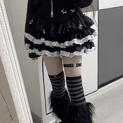 新しいレースの黒い半身のスカートのパンク風の女性の夏の小さいサブカルチャーの蓬蓬のケーキのスカート