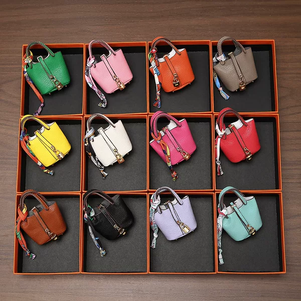 2026 New Mini Basket Bag in Leather, Multi-color, Women's Handbag Accessory, Lightweight and Compact for Everyday Use, Earphone Storage