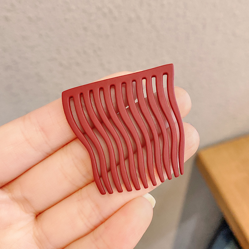 Nuevo clip de cabello de metal sin marcas peinado de cabello de la red de chicas rojas en línea con clip de frangeo invertido en la tarjeta de cabello coreana detrás del toque de cabeza