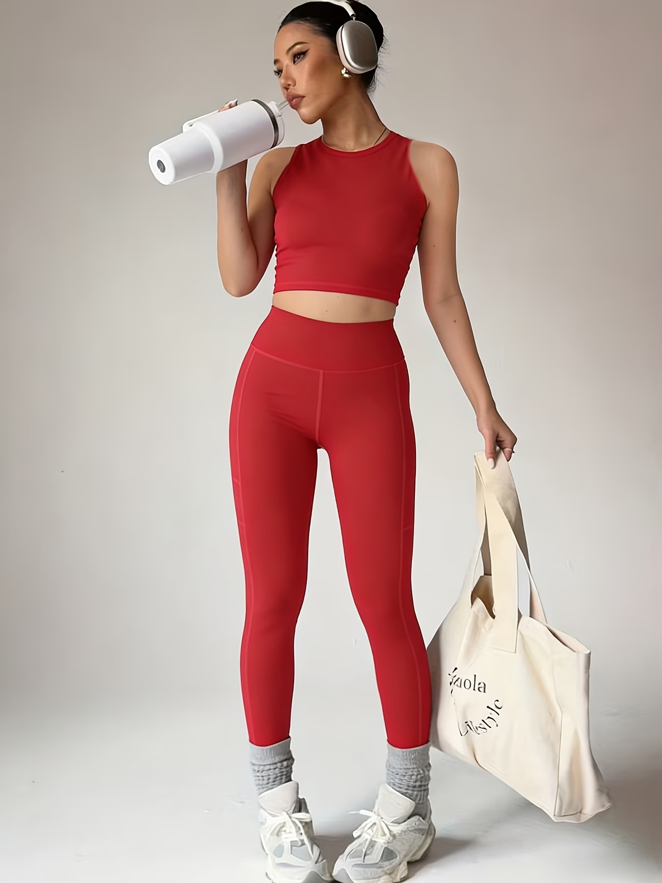 Trajes de yoga transfronterizos europeos y estadounidenses con espaldas apretadas para elevar las caderas trajes de deportes al aire libre para mujeres