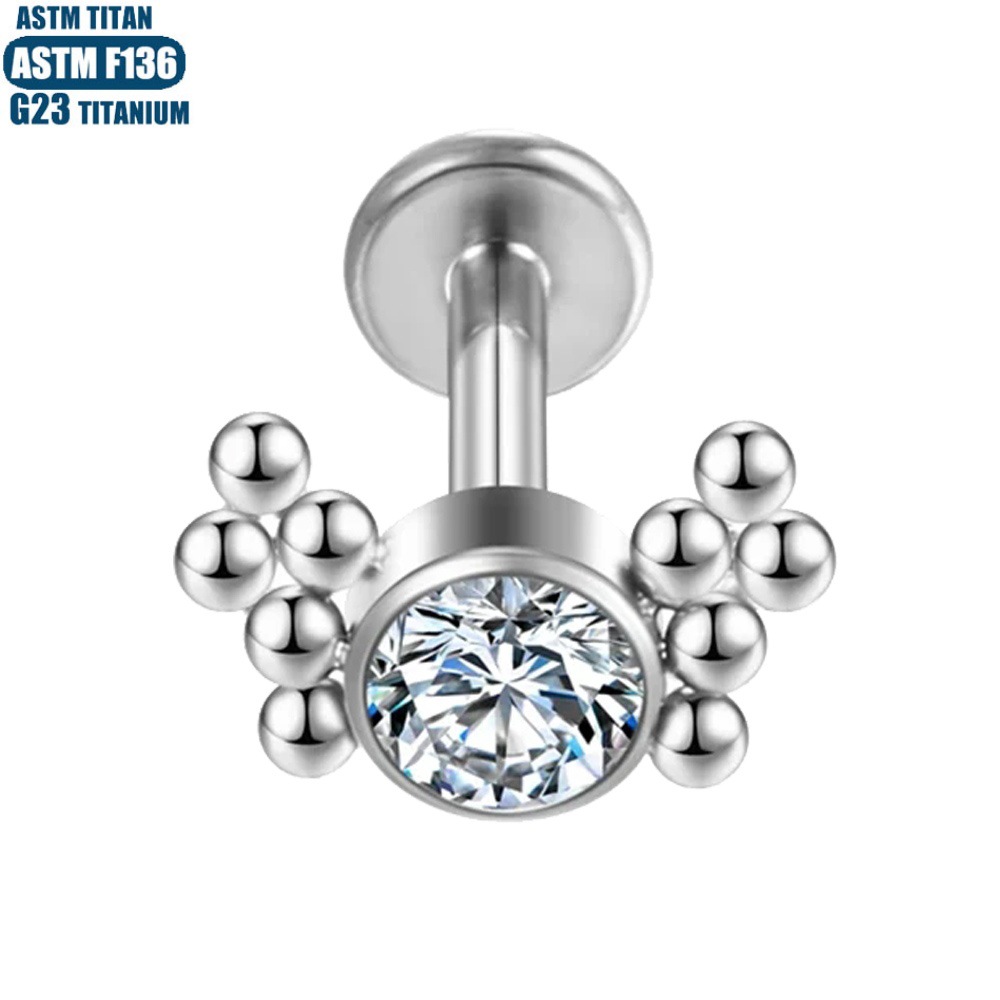 16G labret stud size and finish detail