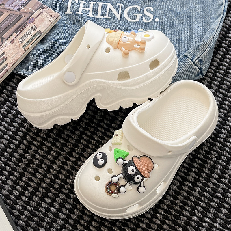 Women's Summer Clogs for Outdoor Wear, Popular Style, Height-Increasing, Thick-Soled, Non-Slip, 2025 Closed-Toe Slippers, Comfortable on the Beach