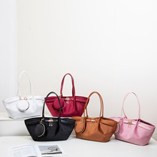 小众高级大容量时尚手提束口水桶包新款简约百搭单肩包质感斜挎包